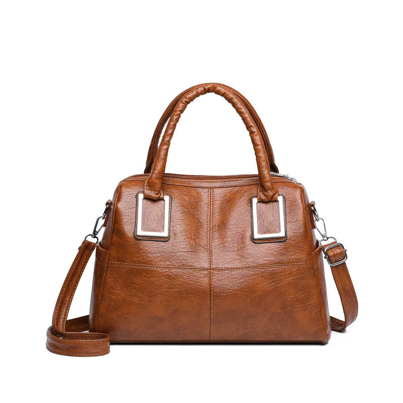 Women's practical shoulder bag in horizontal square shape with large capacity