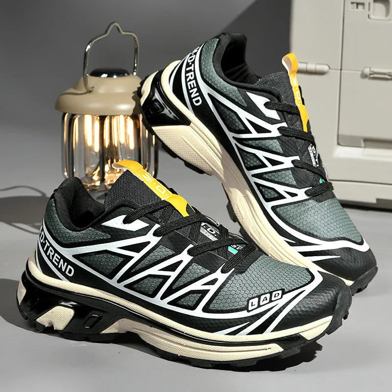 Men's and women's outdoor hiking shoes with mesh lining and rubber sole