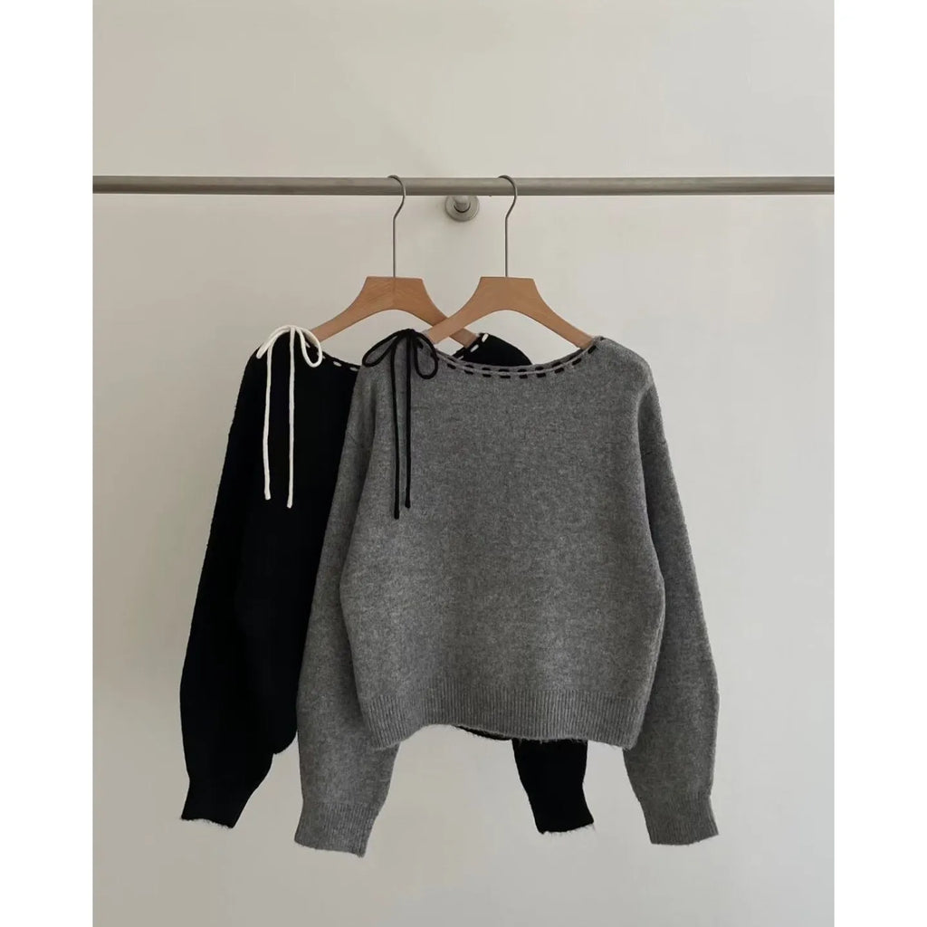 Women's loose-fitting black and grey knitwear pullover sweater with regenerated cellulose fibre construction