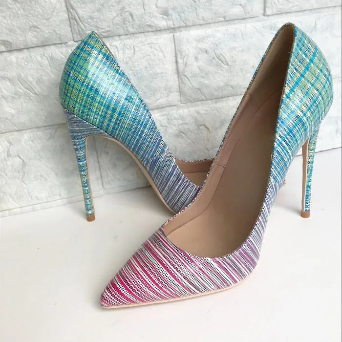 Pink and blue gradient patent leather women's stiletto heels with pointed toe and thin high heel.