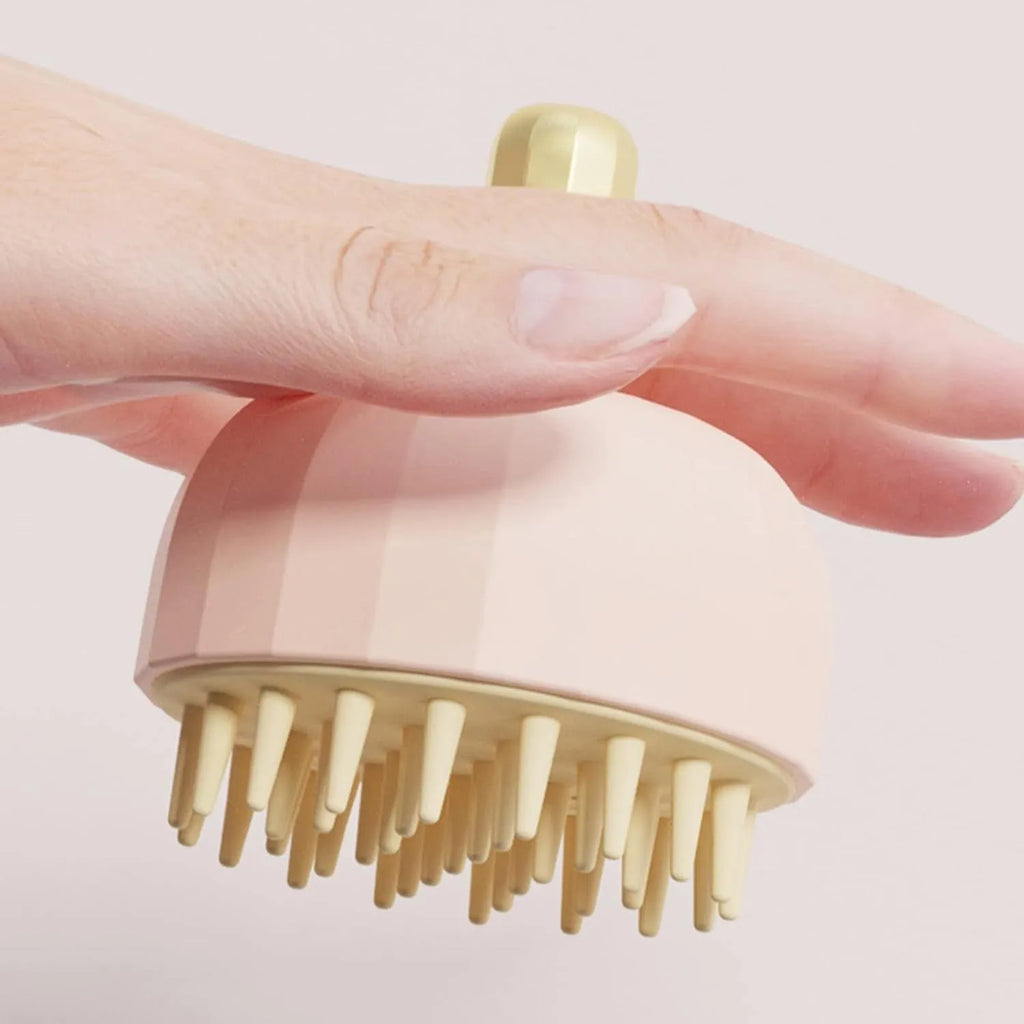 Green pet shampoo massage brush for dogs and cats with 3-in-1 bath grooming function