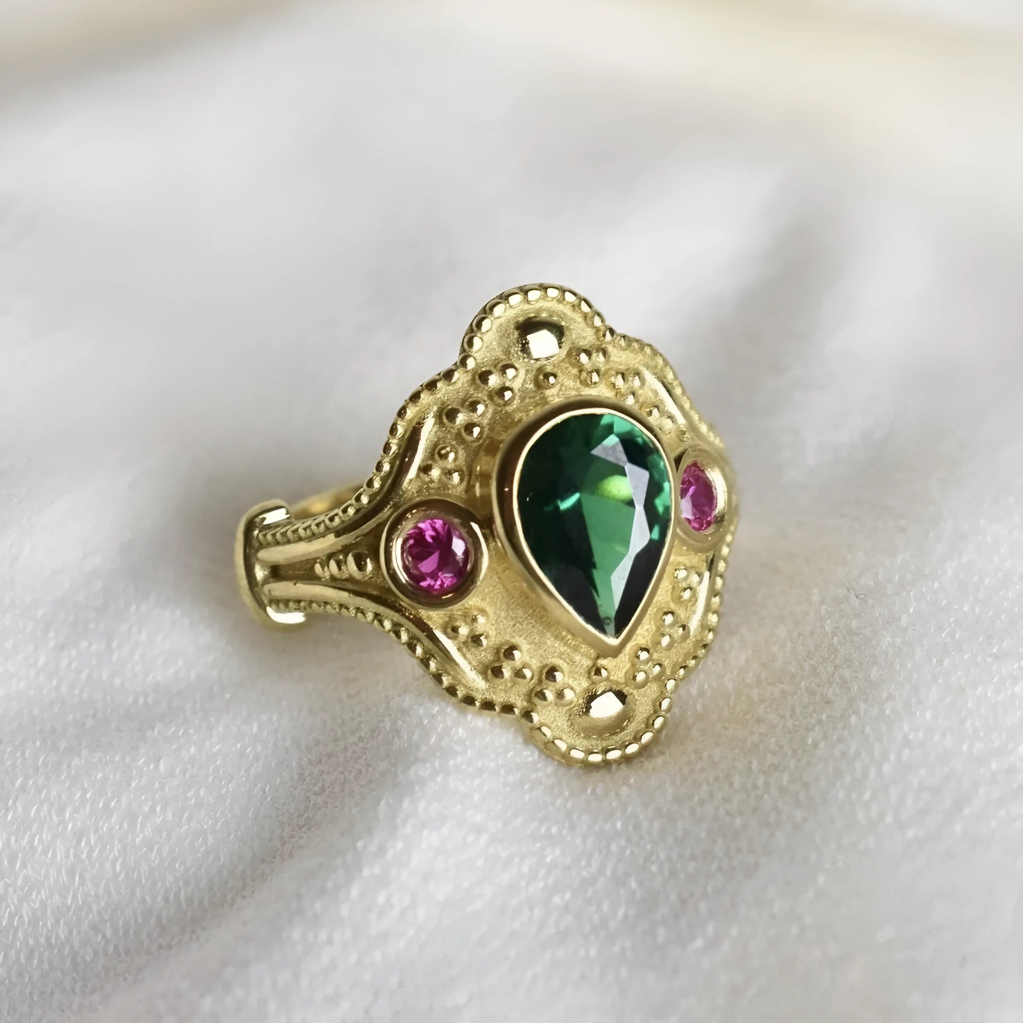 Gold-plated geometric women's ring in golden lvzuan colour showing angular design
