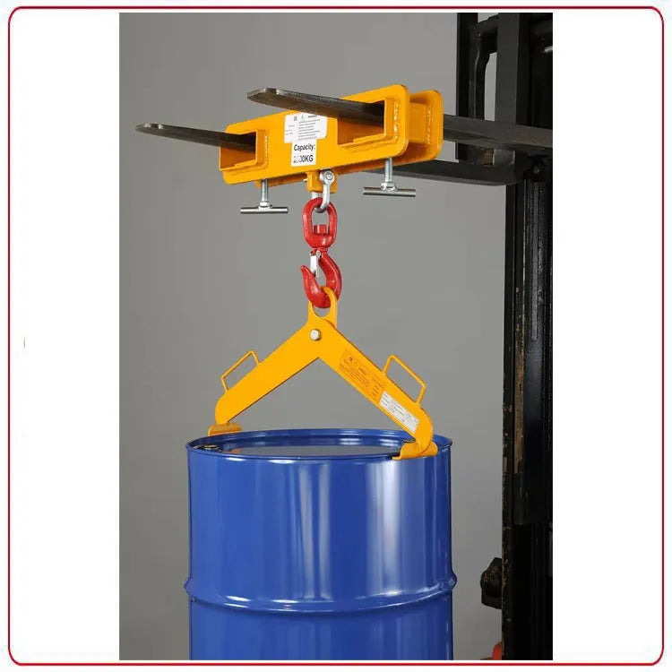 Forklift crane hook attachment with rotatable design and safety locking mechanism for 500kg lifting capacity