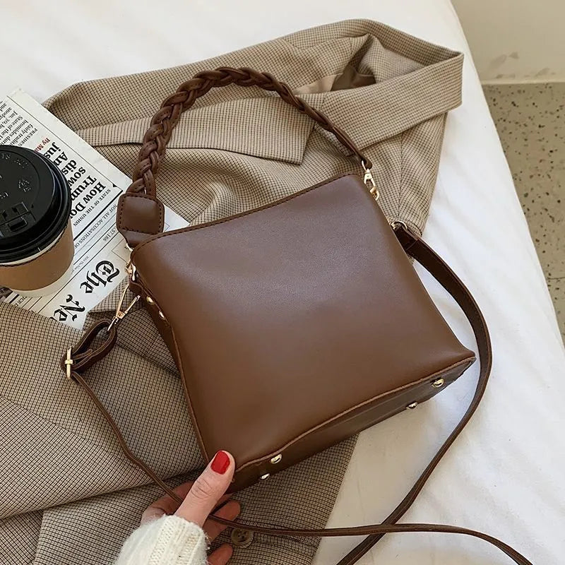 Retro woven crossbody bucket bag in PU leather with one-shoulder strap