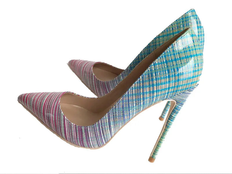 Pink and blue gradient patent leather women's stiletto heels with pointed toe and thin high heel.