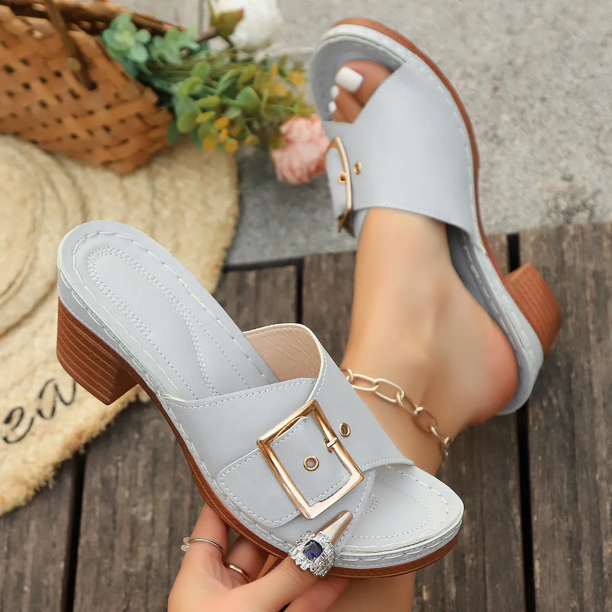Women's black summer slippers with chunky heel and metal buckle, round toe retro design