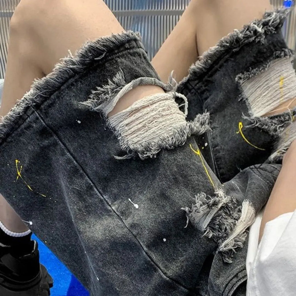Men's casual water washed denim shorts with hole detailing and loose street style fit