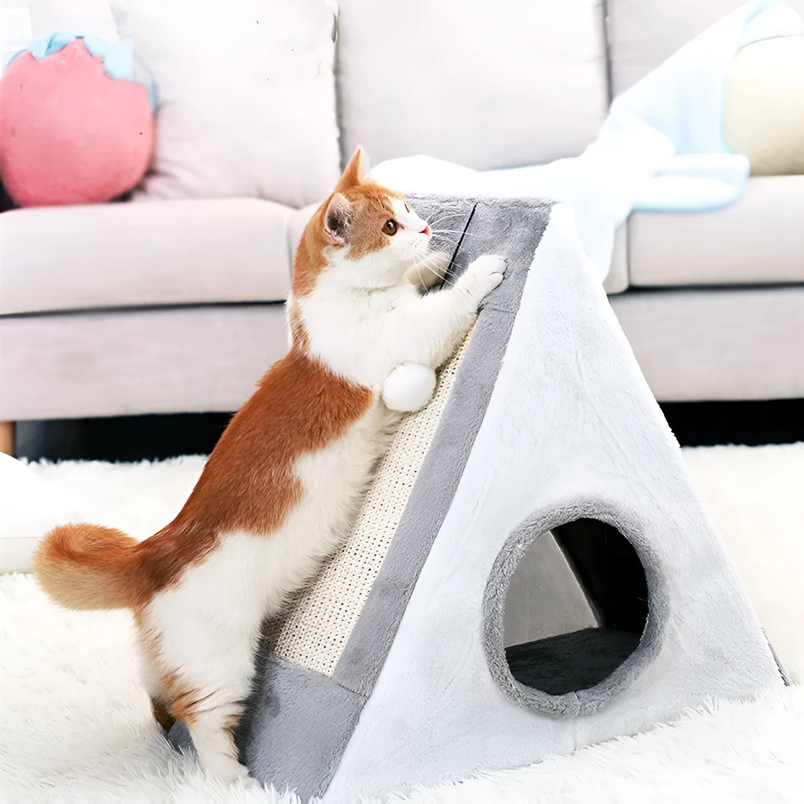 Triangle-shaped cat bed with integrated sisal scratching surfaces on raised platforms