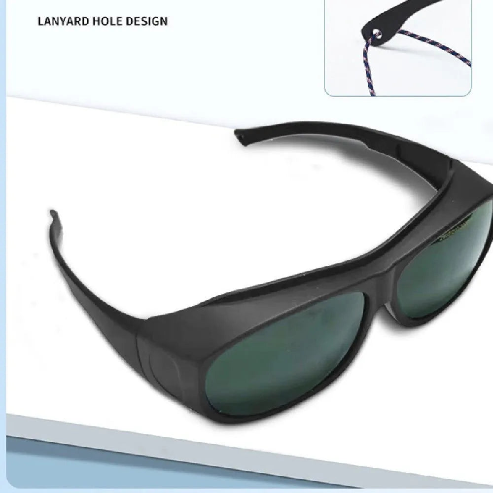 Laser protection goggles with PC polycarbonate lenses for 200-2000nm wavelength coverage