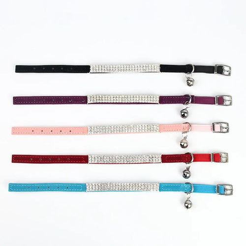 Velvet cat collar with rhinestone decoration in adjustable 20-30cm size