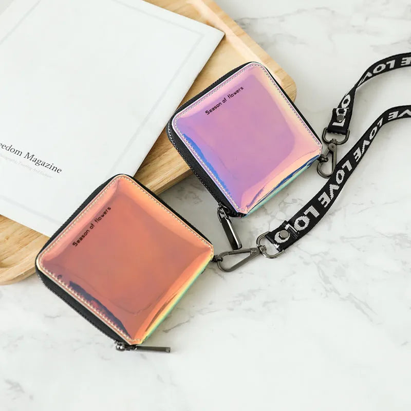 Women's short folding Korean style wallet in PU leather with 11cm square dimensions and 2.5cm thickness