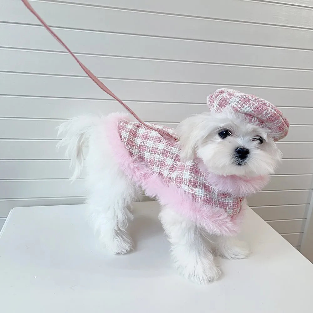 Pink cat costume set with beret, cape and rope in polyester fabric