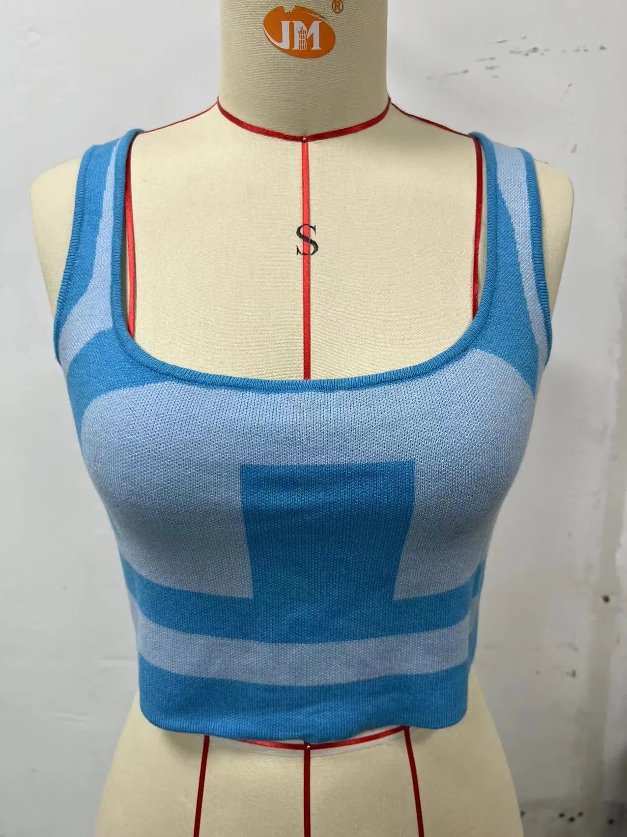Women's slim-fit U-neck camisole vest in a choice of five colours.