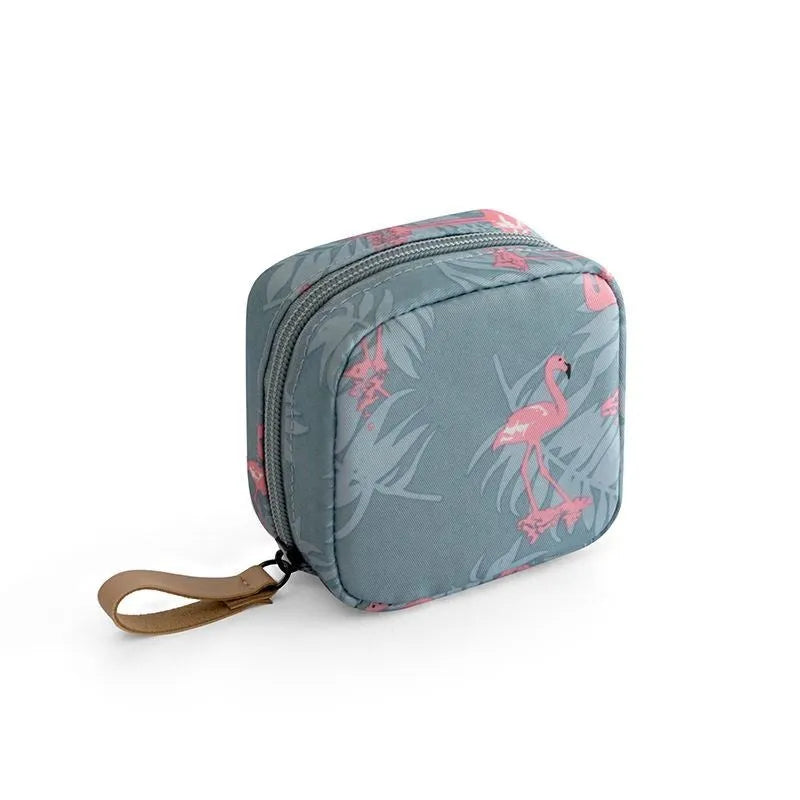 Cloth cube makeup storage bag in a choice of blue, pink, white or white pink colours.