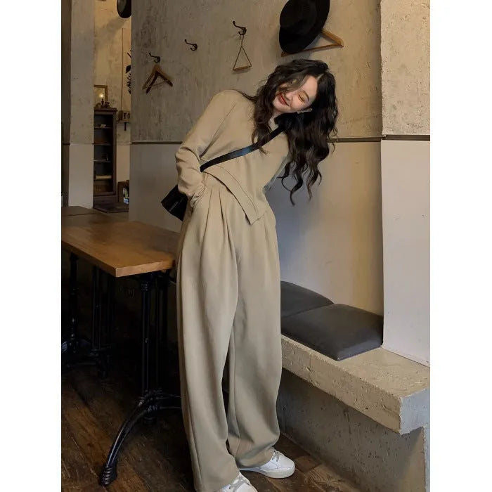 Women's khaki loose casual sports suit set with long sleeve top and trousers in Japanese Korean style.