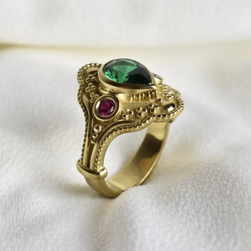 Gold-plated geometric women's ring in golden lvzuan colour showing angular design