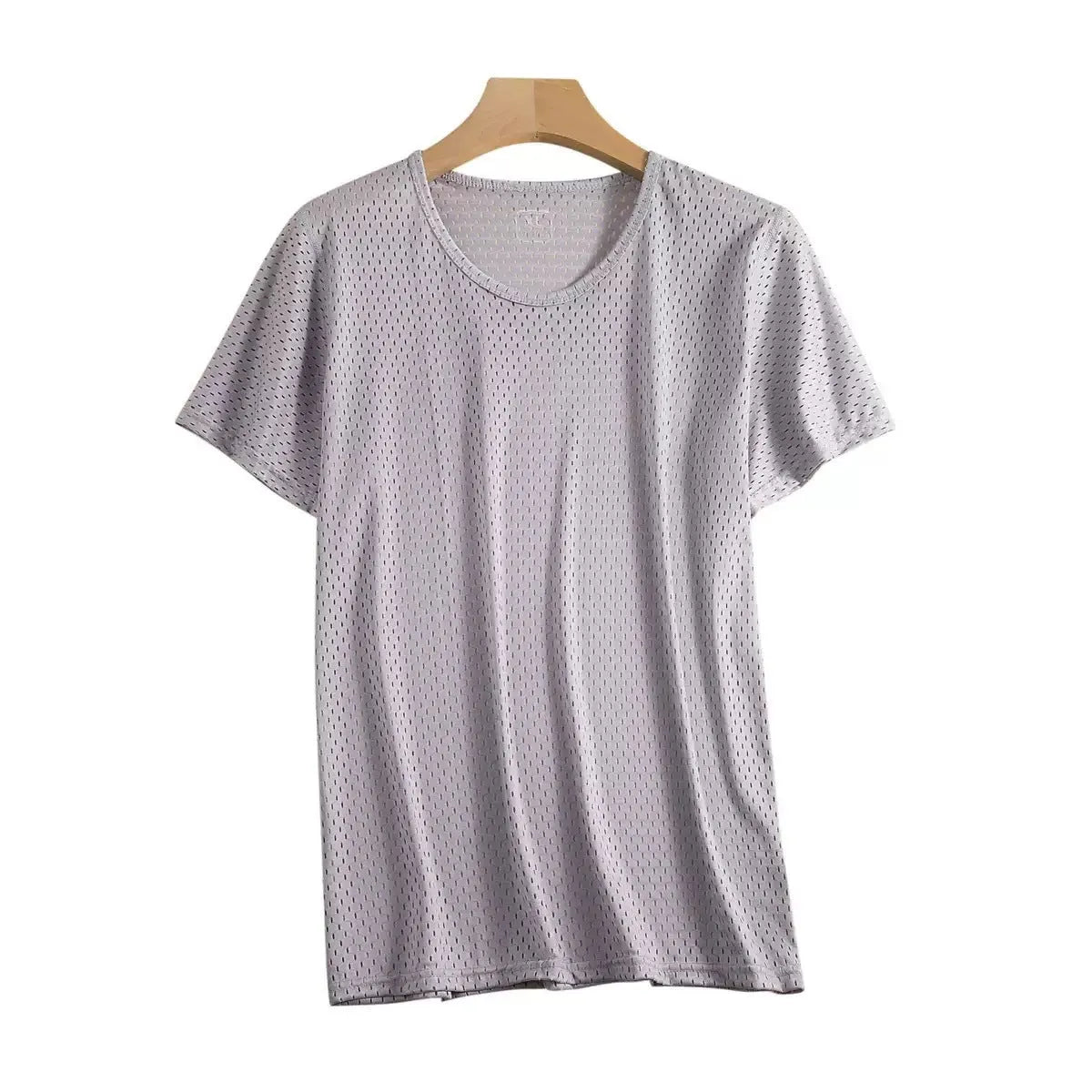 Man wearing ice silk short sleeve crew neck t-shirt in solid colour with thin mesh fabric