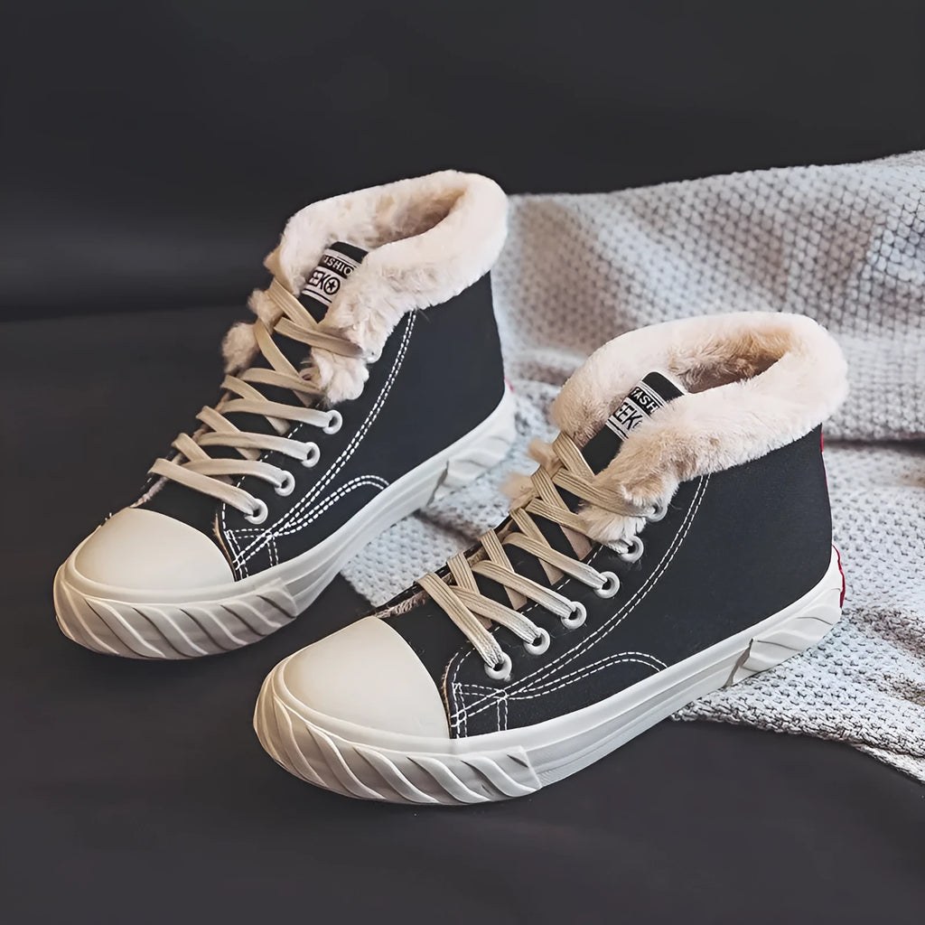 Black women's winter canvas shoes with velvet lining, animal pattern, buckle fastening, low-top rubber sole.