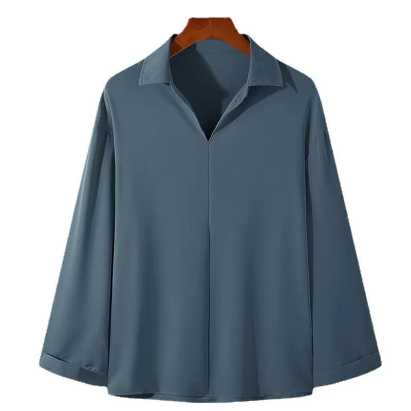 Men's loose lapels polyester pullover shirt in a solid colour, long sleeves, suitable for work wear.