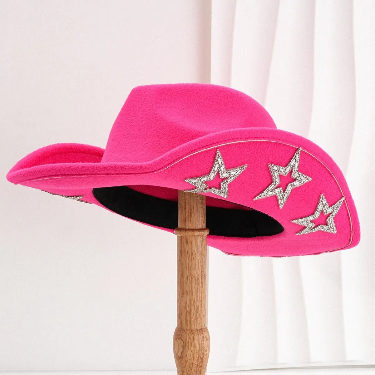 Polyester western top hat with hexagonal star design on conical crown in size M