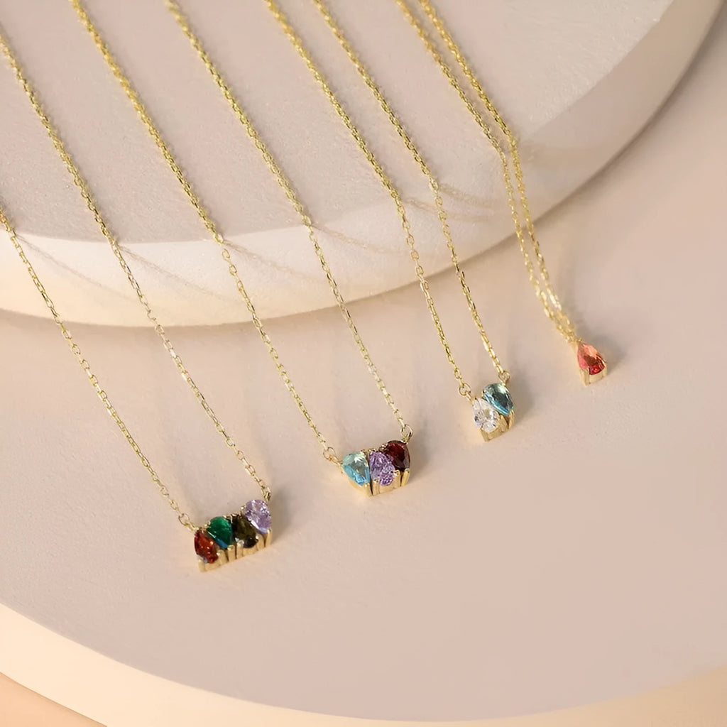 Zircon stone necklace in titanium steel with princess pendant on clavicle chain
