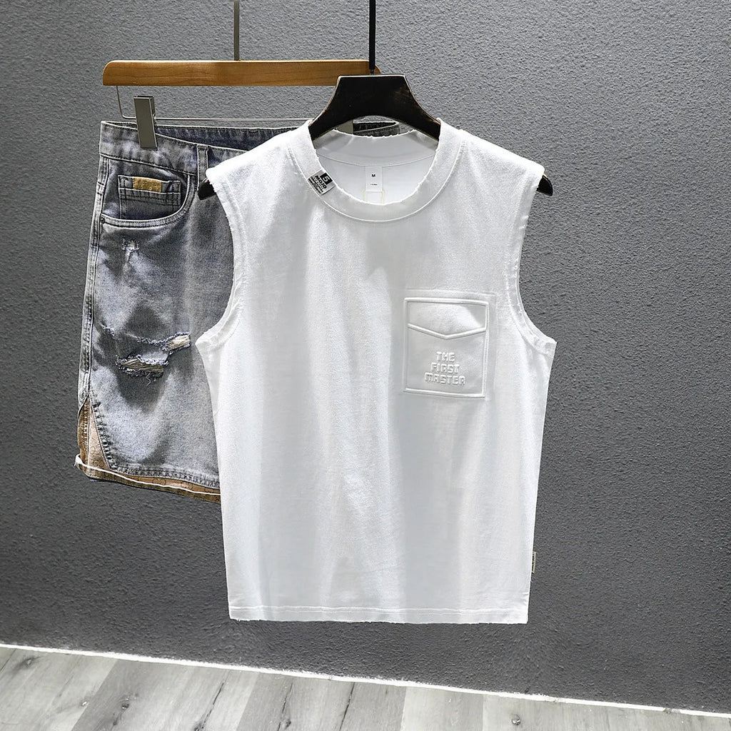 Solid colour cotton sleeveless t-shirt with straight hem in loose fit