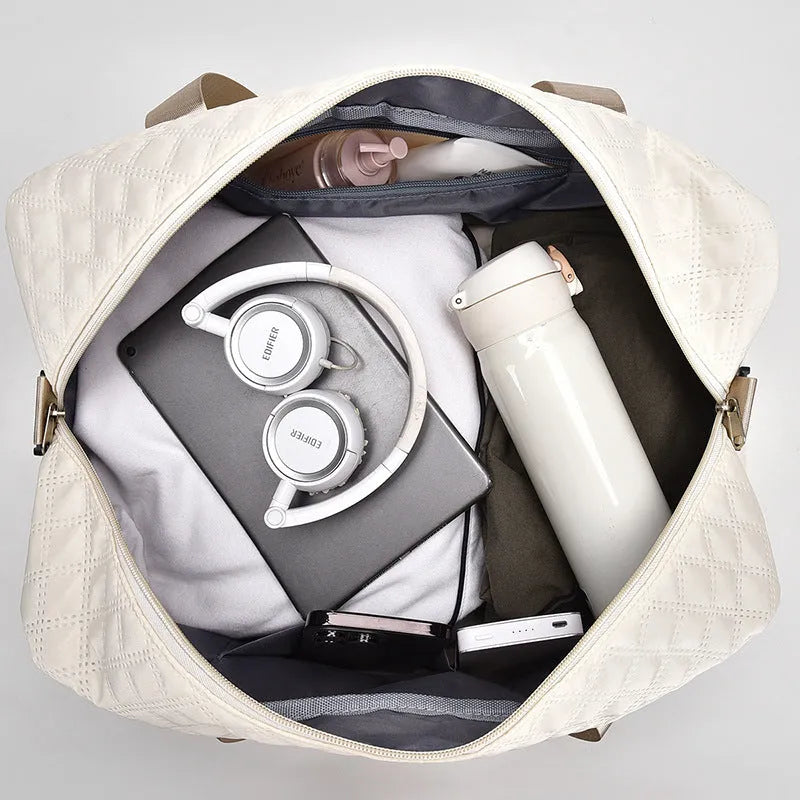 Oxford cloth leisure travel bag with 36-55 litre capacity in street trend style with sewing thread details