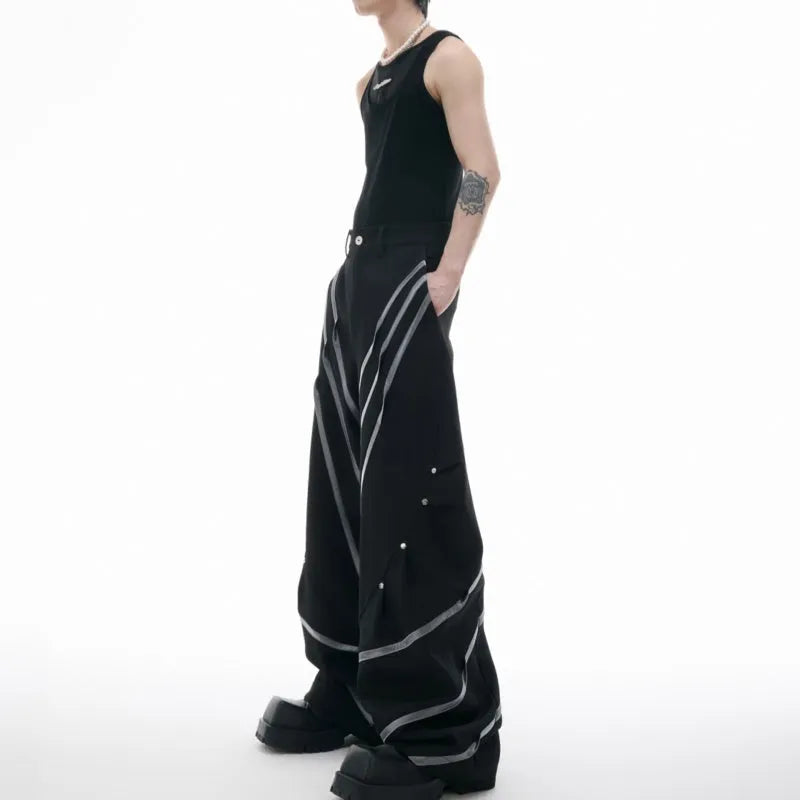 Men's three-dimensional cutting trousers with metal striped rivet pleats in black bottom colour