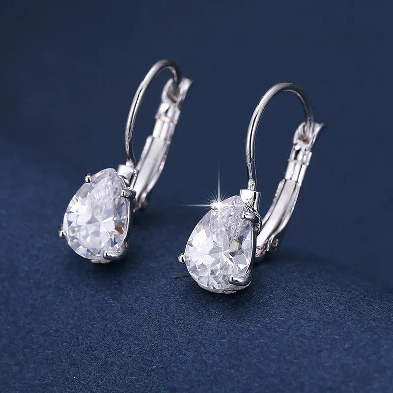 Women's drop-shaped copper earrings in gold or platinum colour finishes