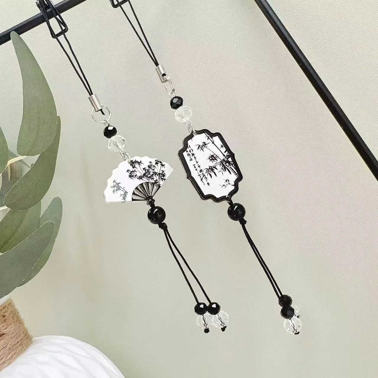 Guofeng Chinese style pendant keychain with floral bead design in Fan colour theme.