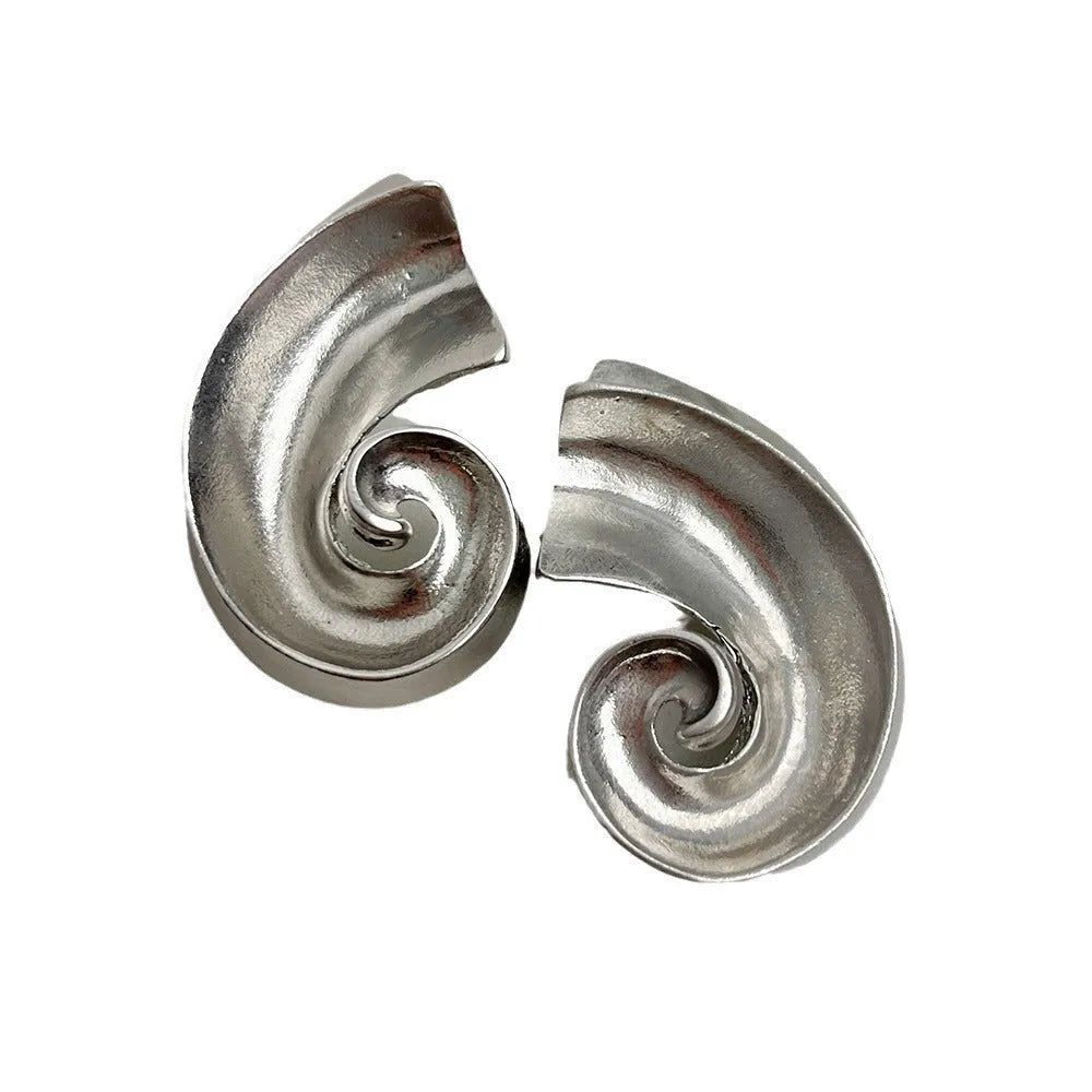 Geometric retro design alloy ear studs in gold or silver colour, 5cm size.