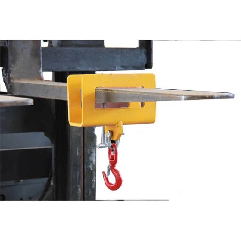 Forklift crane hook attachment with rotatable design and safety locking mechanism for 500kg lifting capacity
