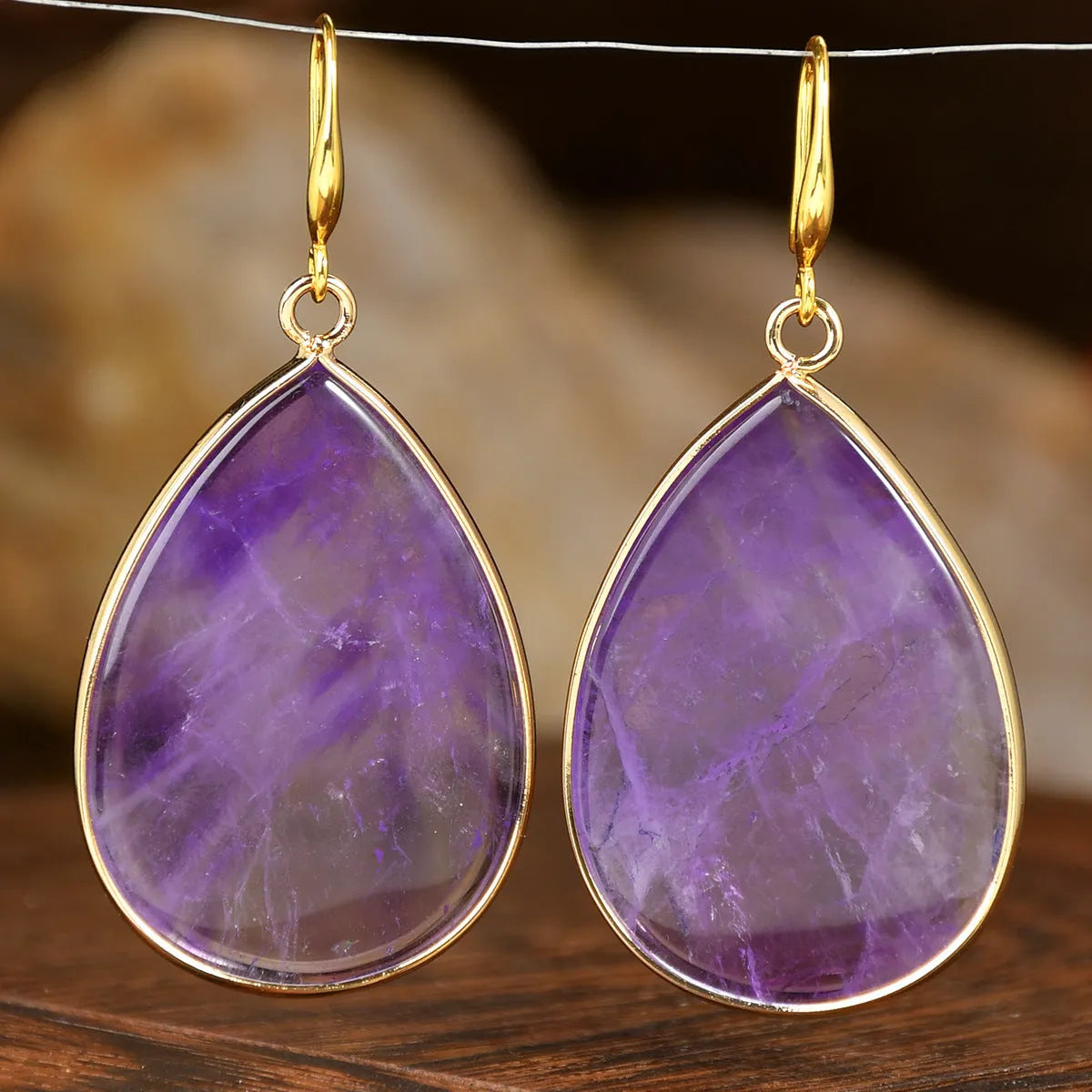 Women's water drop pendant earrings with natural stone in retro high-profile design
