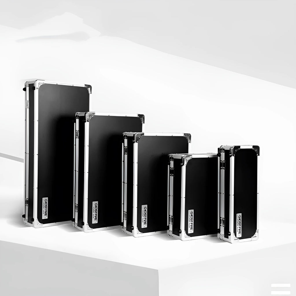 Heavy-duty black aviation flight case for T-EC8 trumpet with aluminium corner reinforcements.