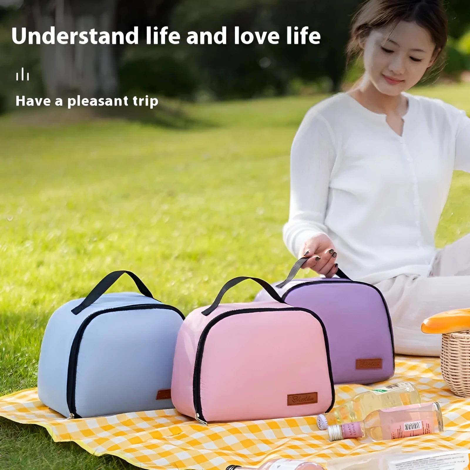 Insulated lunch box bag in textured cloth material with large capacity and heat retention function