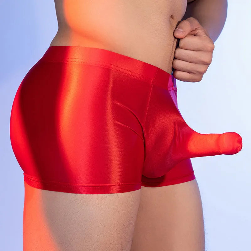 Men's nylon boxer shorts in red with seamless design and mid-waist fit