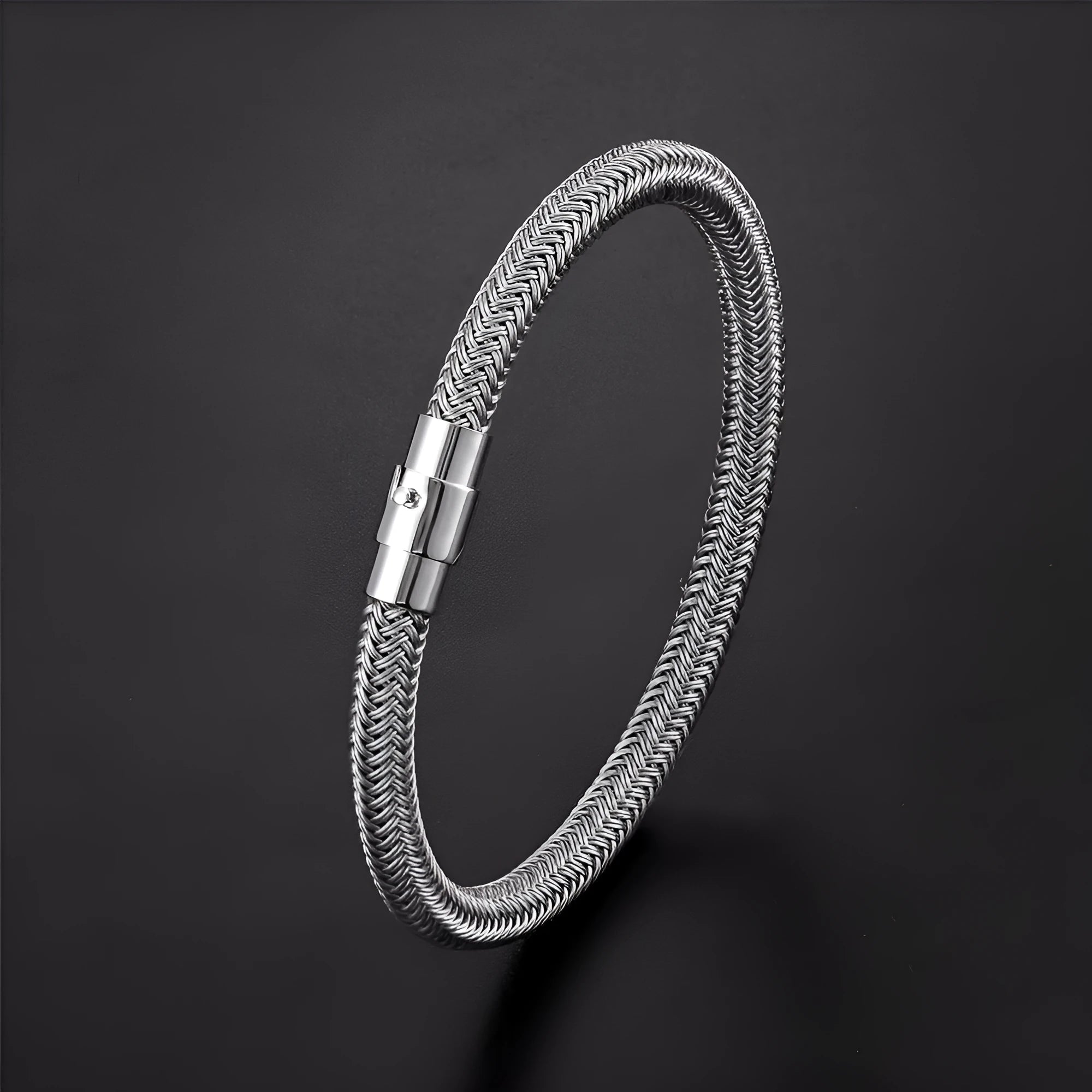 Titanium steel geometric wire bracelet with magnetic closure in silver tone