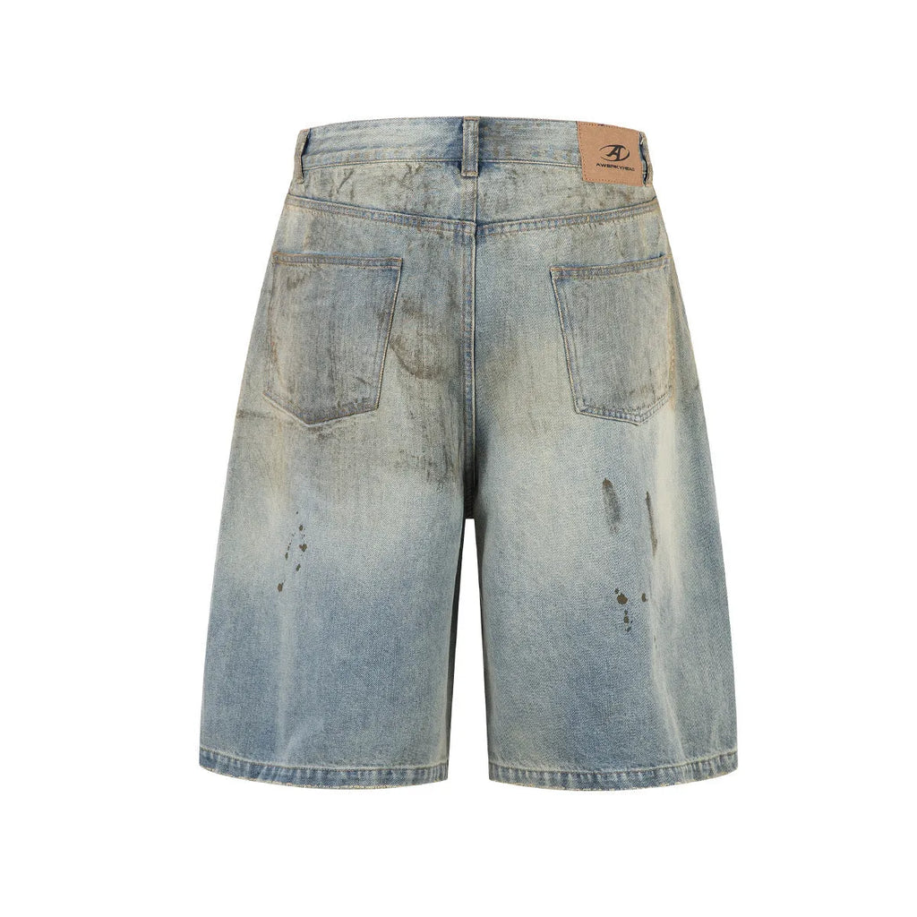 Blue cropped denim pants with straight-leg cut and zipper fly opening in street fashion style
