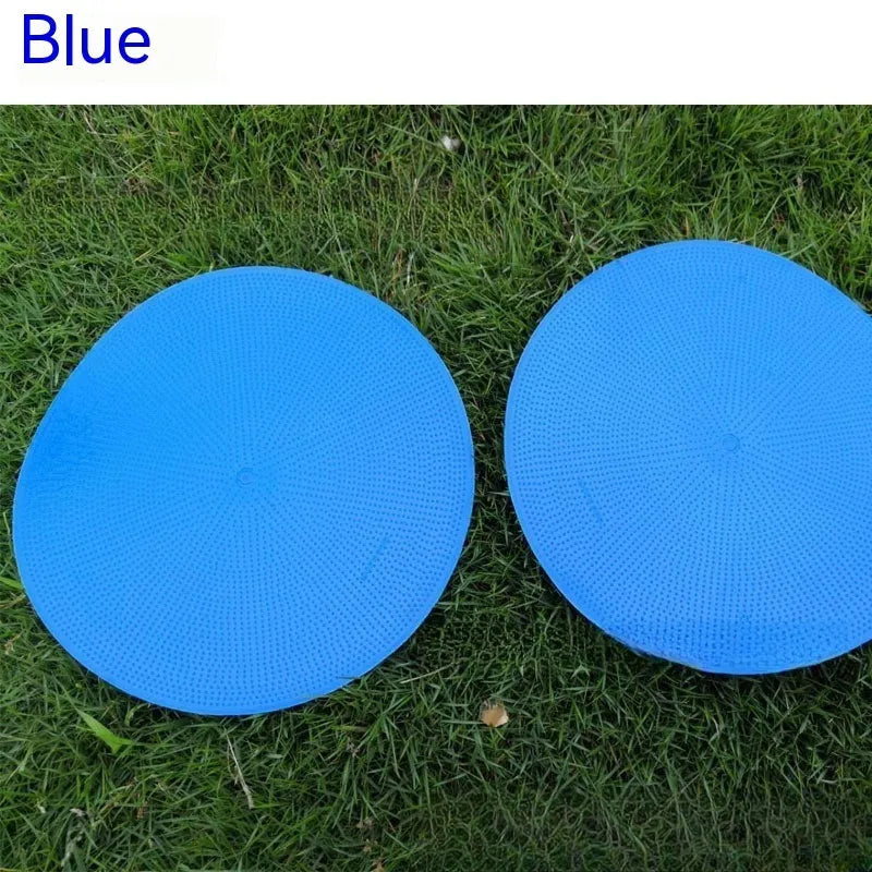 Soft TPE football landmark pad disc in bright colour for soccer training drills on grass field