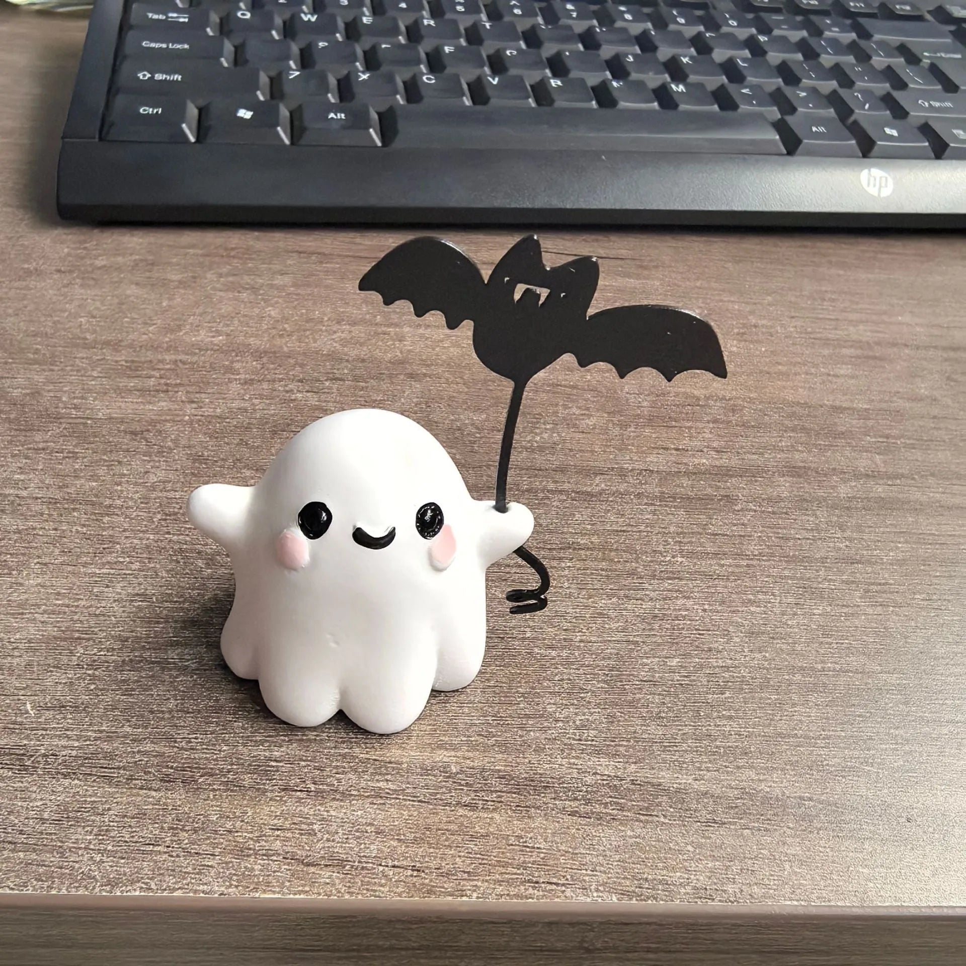 Small resin ghost walking dog Halloween statue ornament measuring 4cm