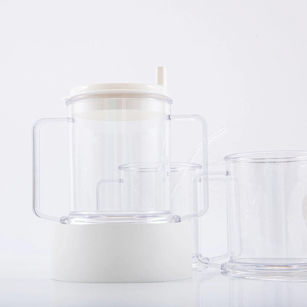 Transparent spill-proof drinking cup made of PP plastic, 14cm tall.