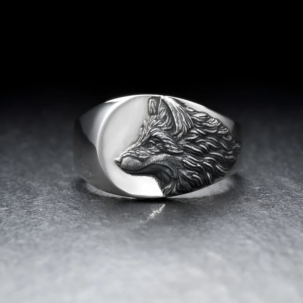 Silver geometric wolf head men's ring in European retro style