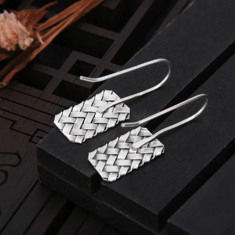 925 silver geometric woven diamond plaid earrings measuring 17.5mm x 11mm