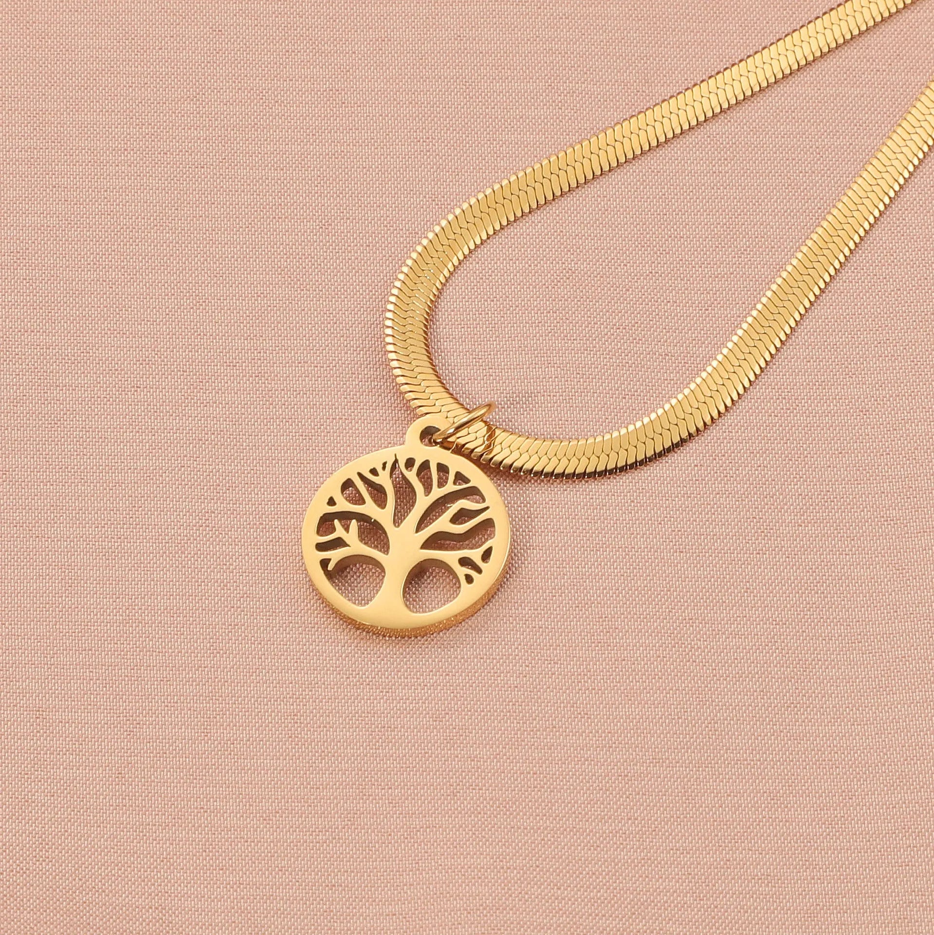 Stainless steel lucky tree pendant clavicle necklace with adjustable snake bones chain