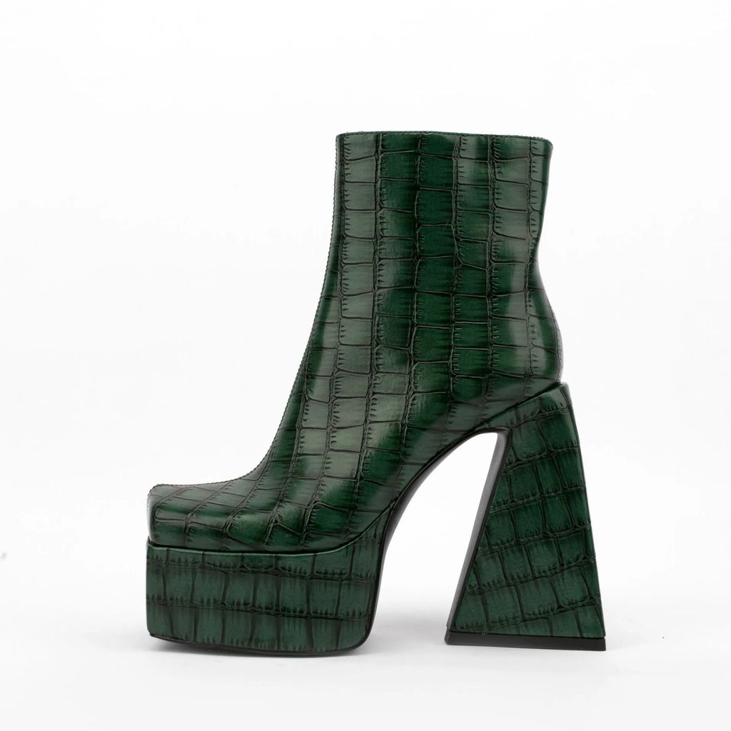 Women's solid-colour ankle boots with a high heel, shown in beige.