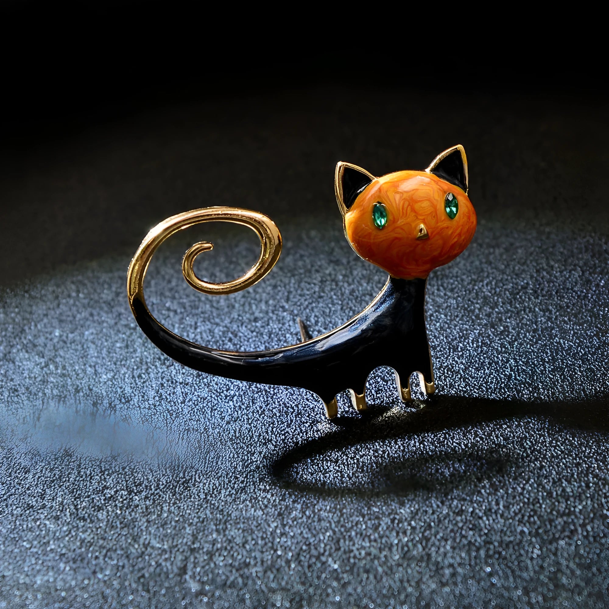 Personalised painted tailing up kitty brooch in white or orange colour, alloy cat jewellery
