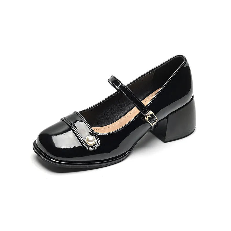 Women's plus size French-style chunky heel buckle pumps in patent leather with square toe