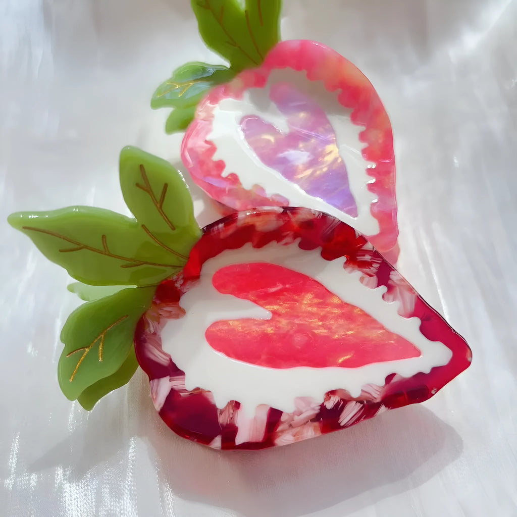Handmade red and pink strawberry fruit hairpin for girls, a pastoral style decorative hair clip.