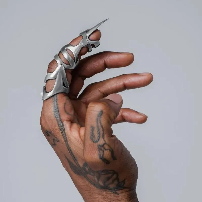 Silver alloy punk armour finger stall ring for alternative fashion