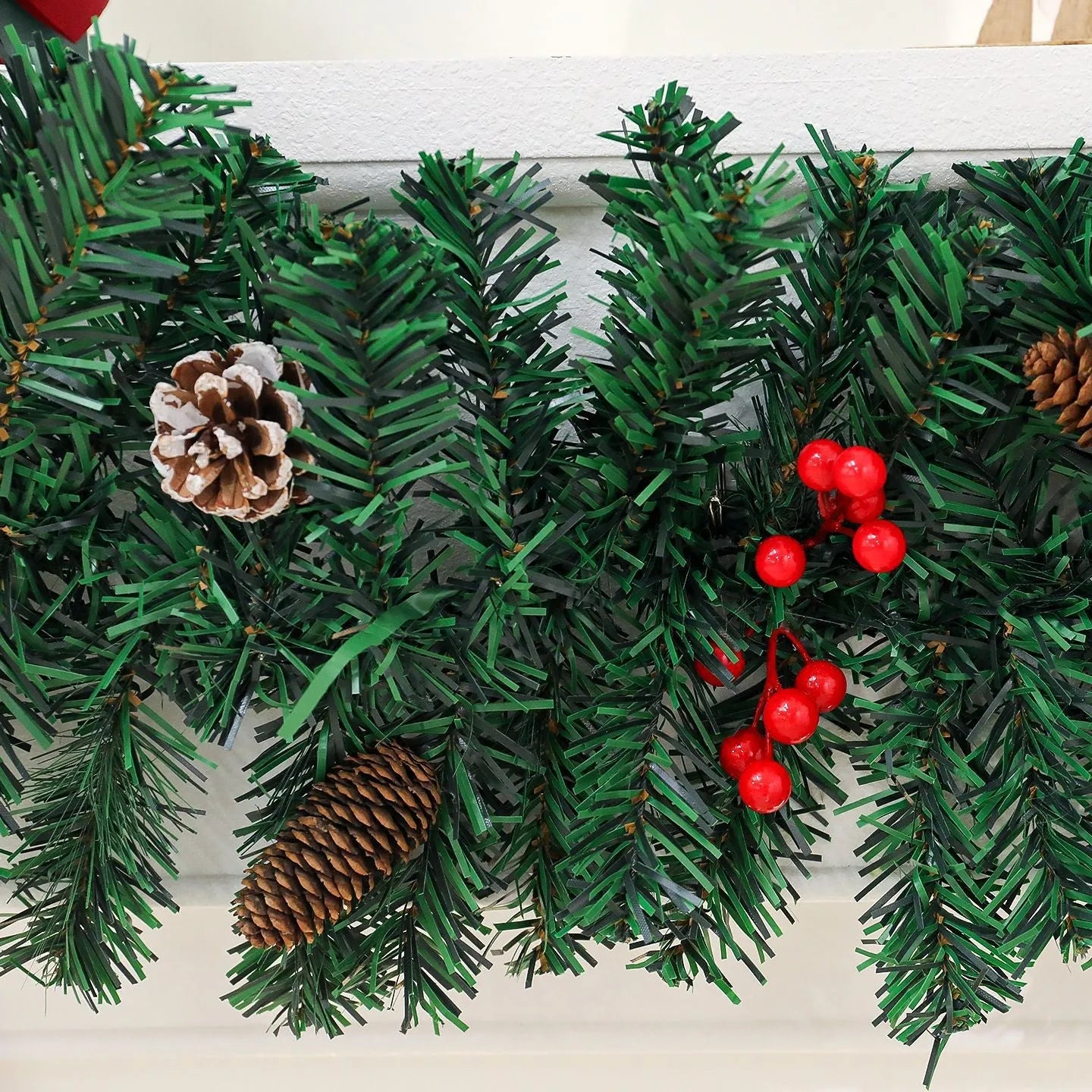Christmas rattan pine cone bow decorative cane with European style design for festive arrangements